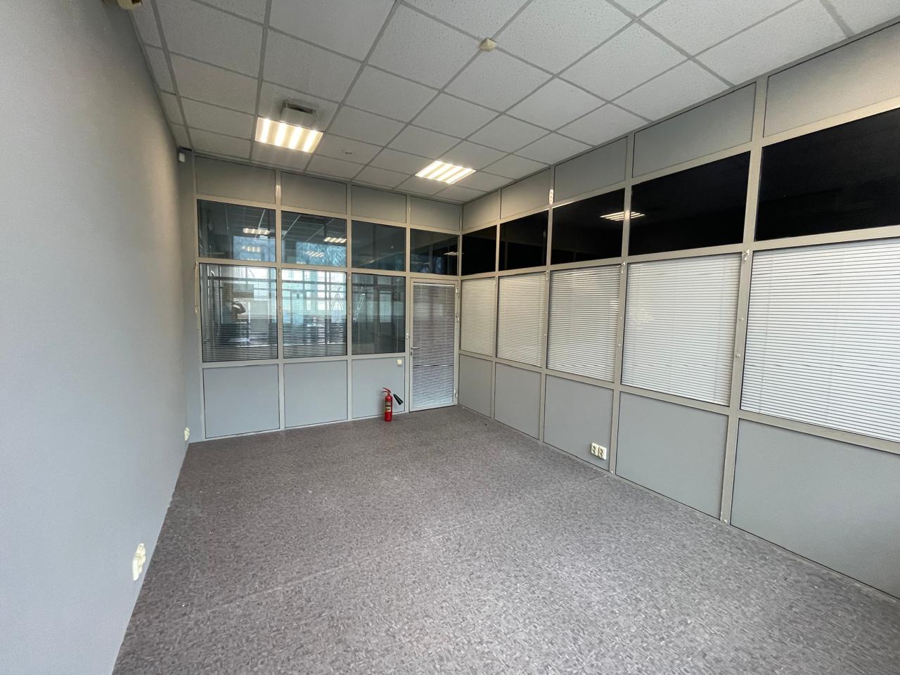 Сдам в аренду офис 17.8 м.кв.