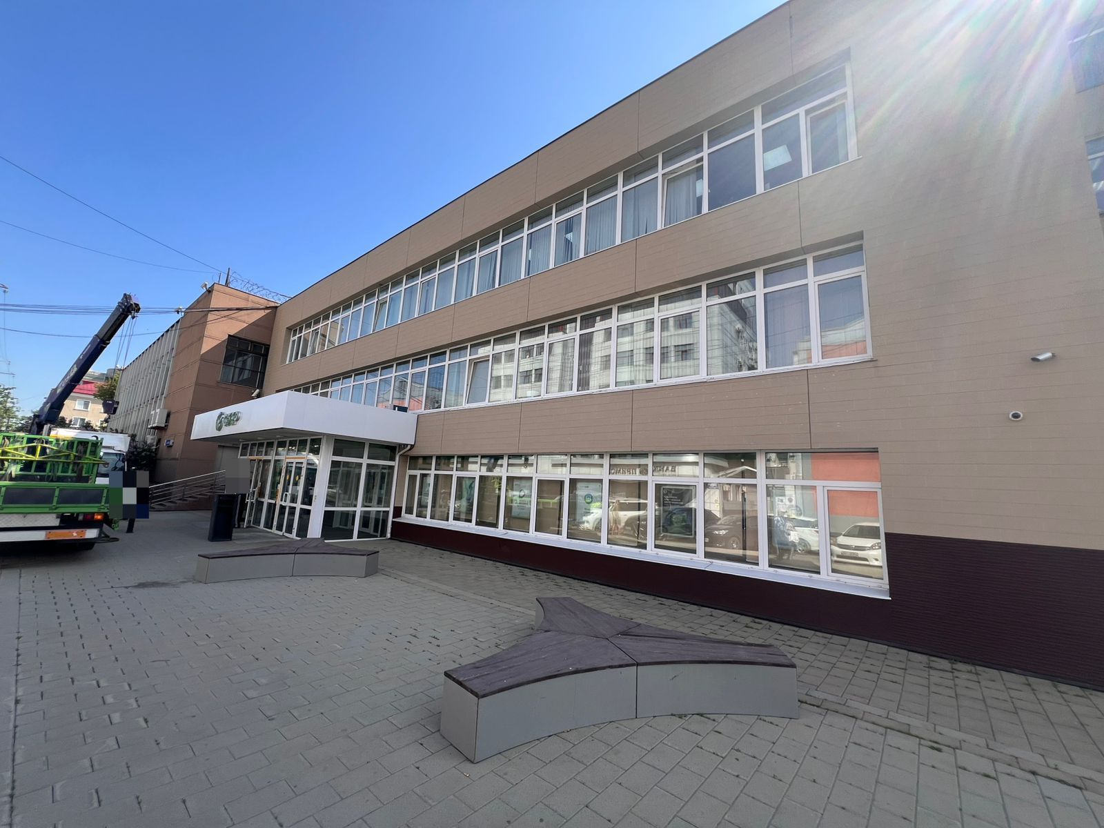 Помещение свободного назначения на продажу в Южно-Сахалинске, Амурская улица, 61 фото №0