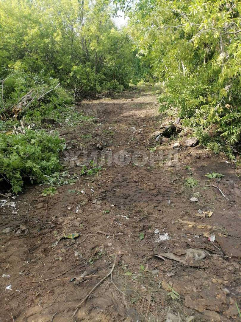 Продам земельный участок 1000 м.кв.