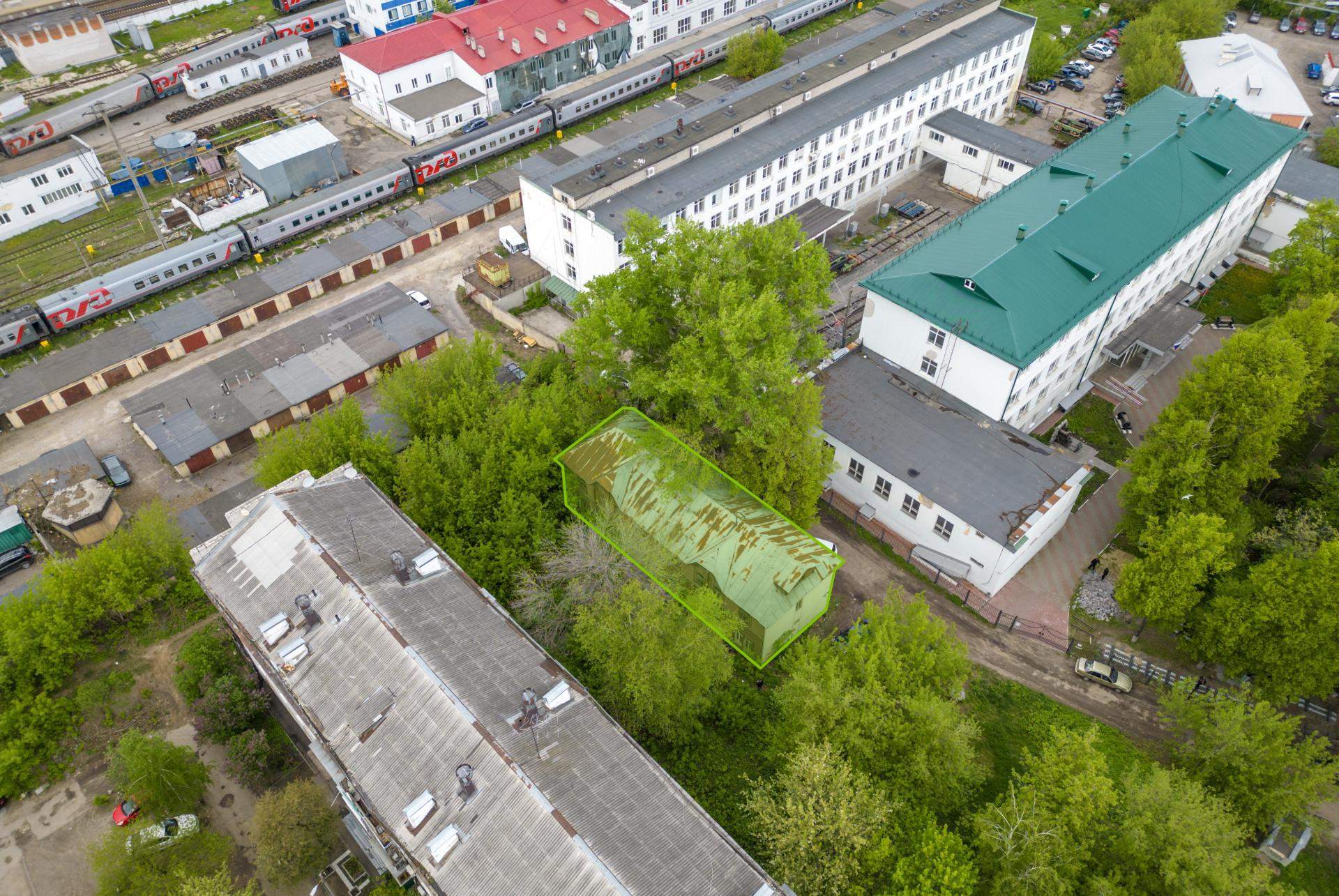 Продам торговое помещение 382.5 м.кв.