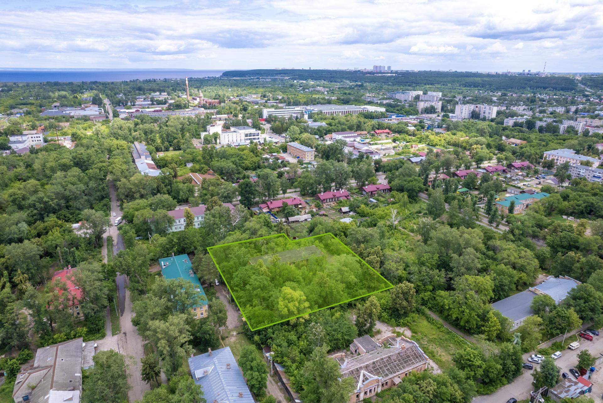 Продам торговое помещение 985.6 м.кв.