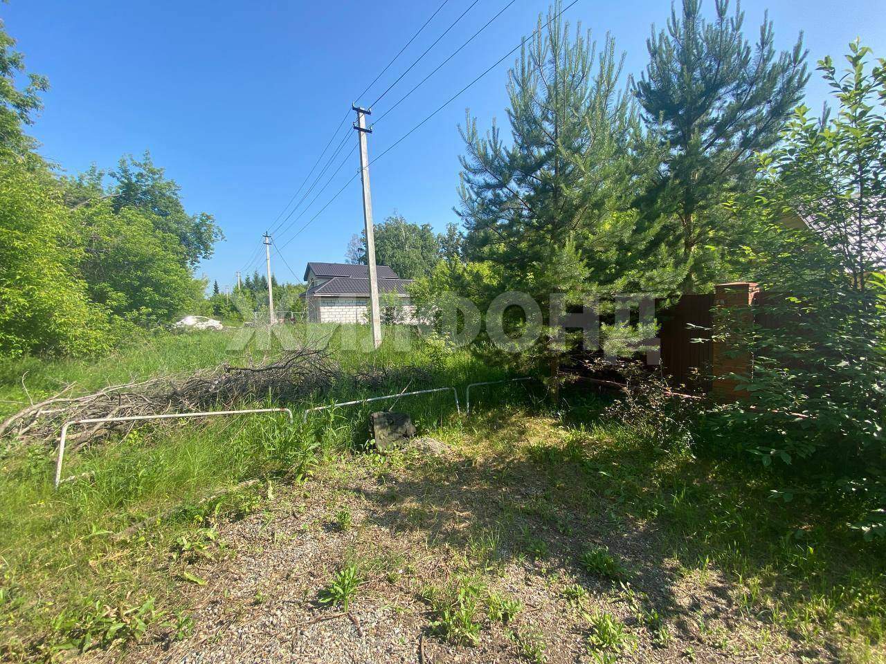 Продам земельный участок 1500 м.кв.