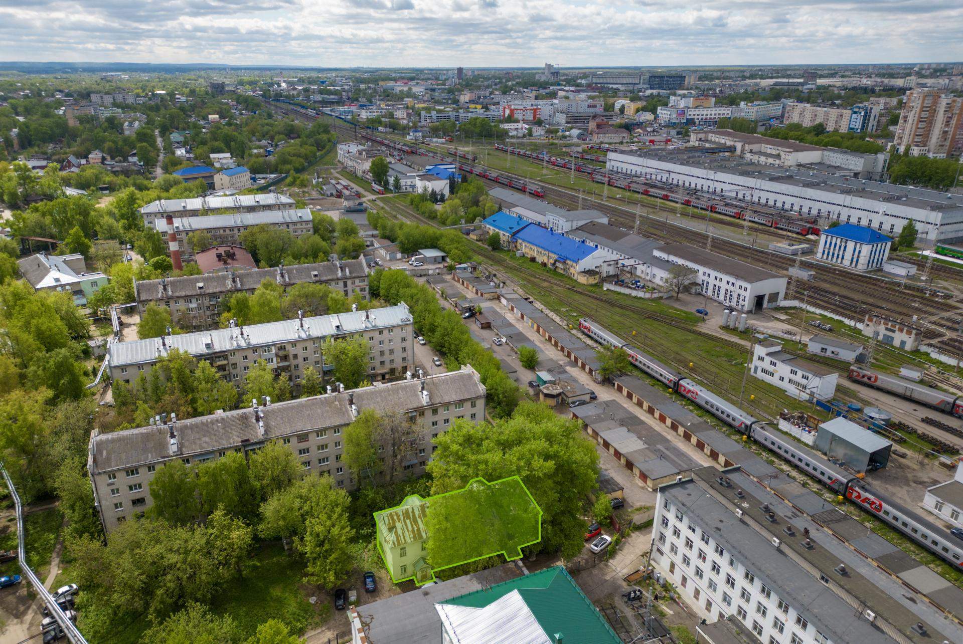 Продам торговое помещение 382.5 м.кв.