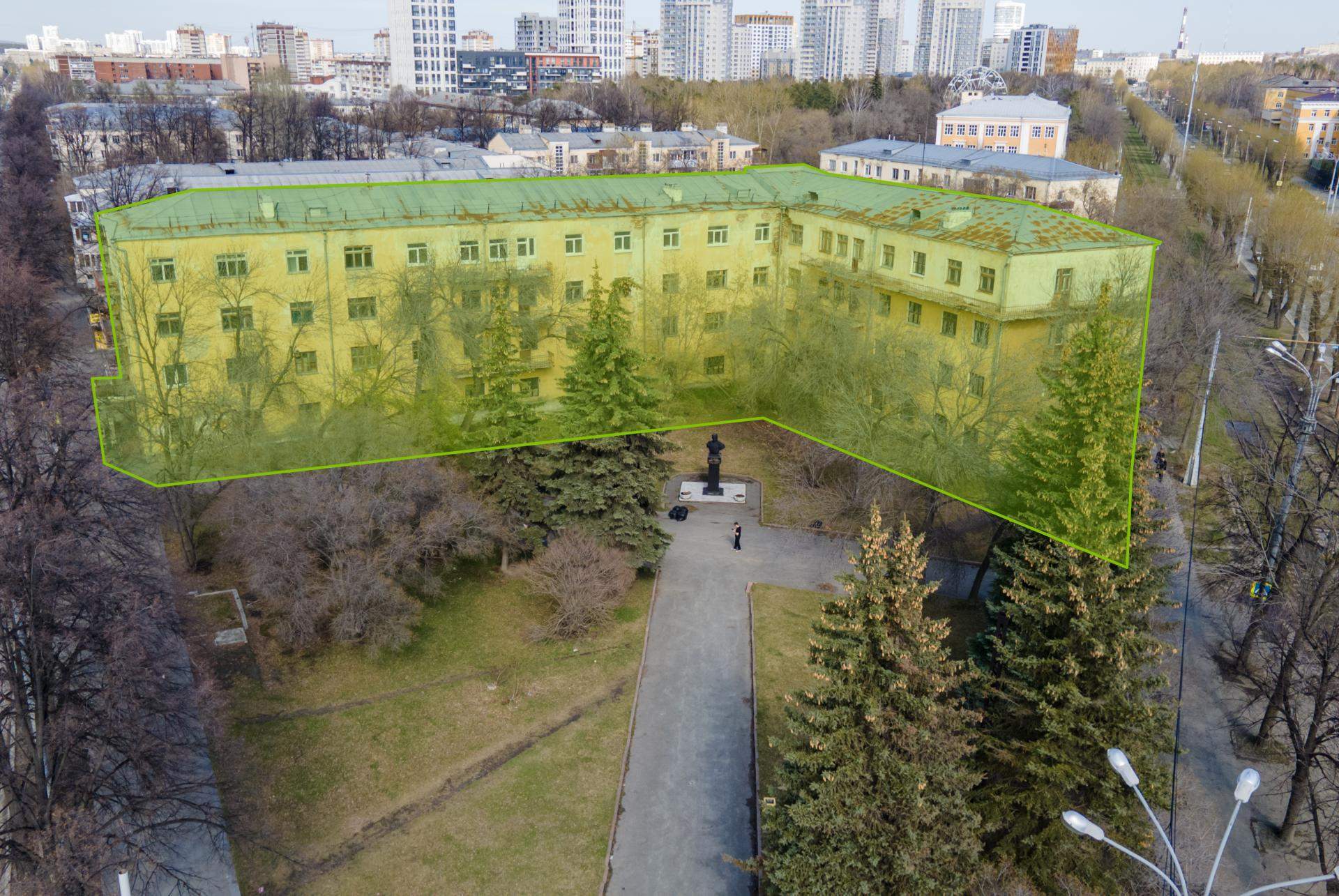 Продам торговое помещение 3548.6 м.кв.