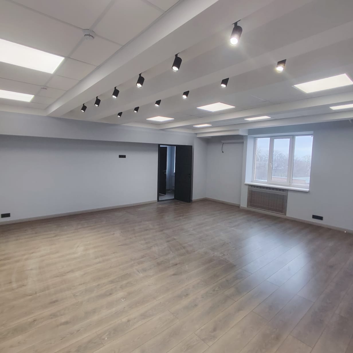 Сдам в аренду офис 142.8 м.кв.