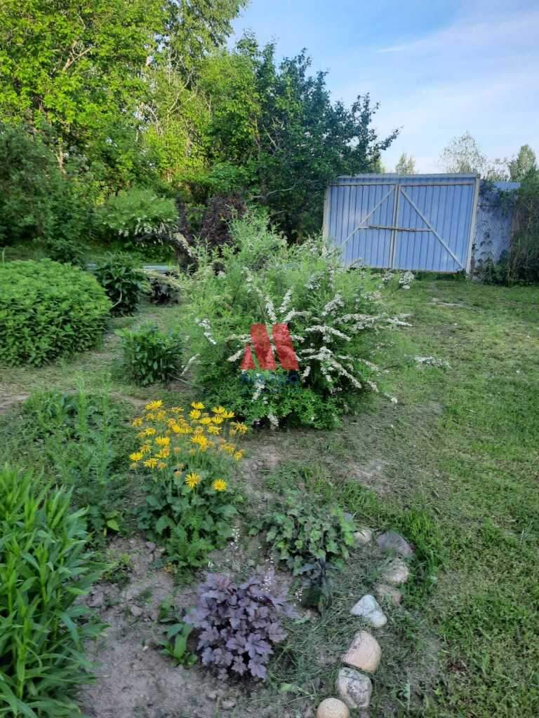 Продам земельный участок 1200 м.кв.