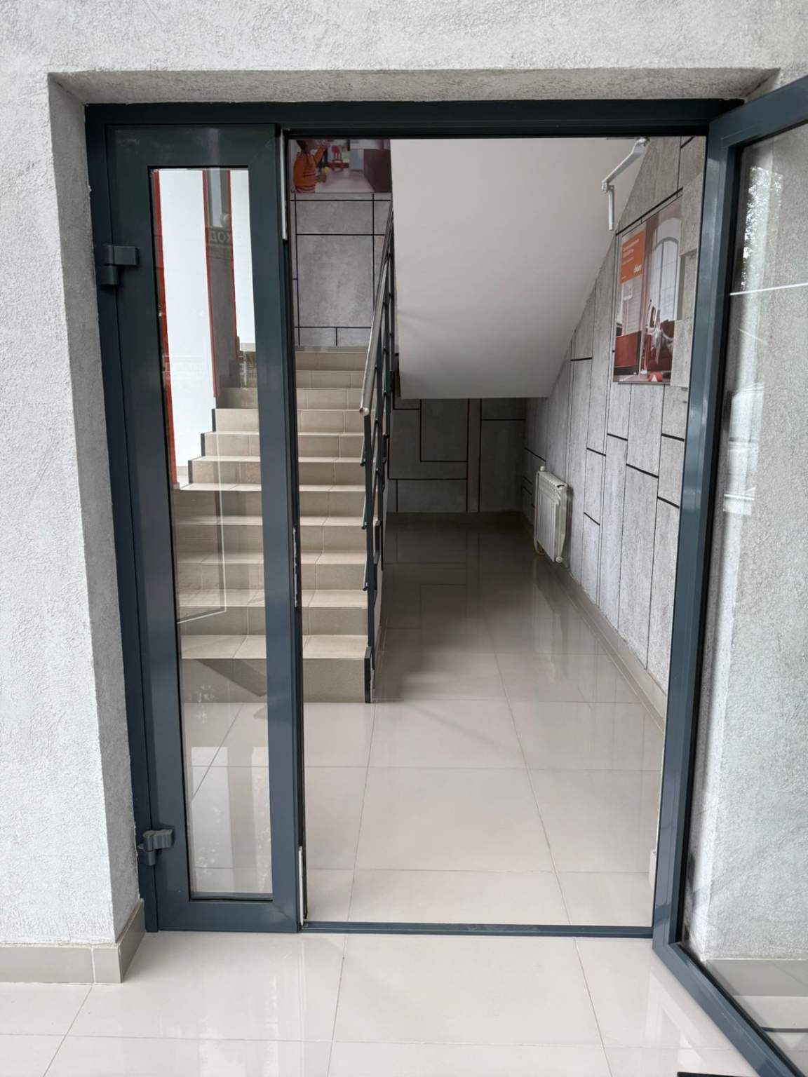 Сдам в аренду магазин 1300 м.кв.