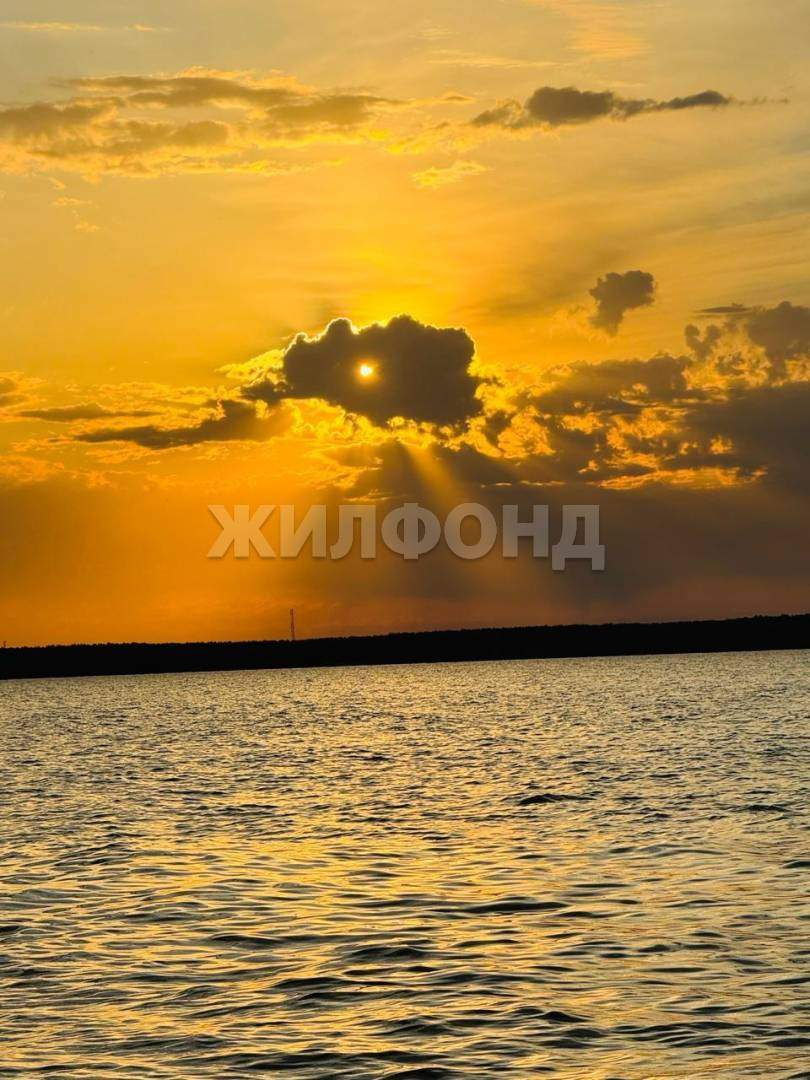Продам земельный участок 2850 м.кв.