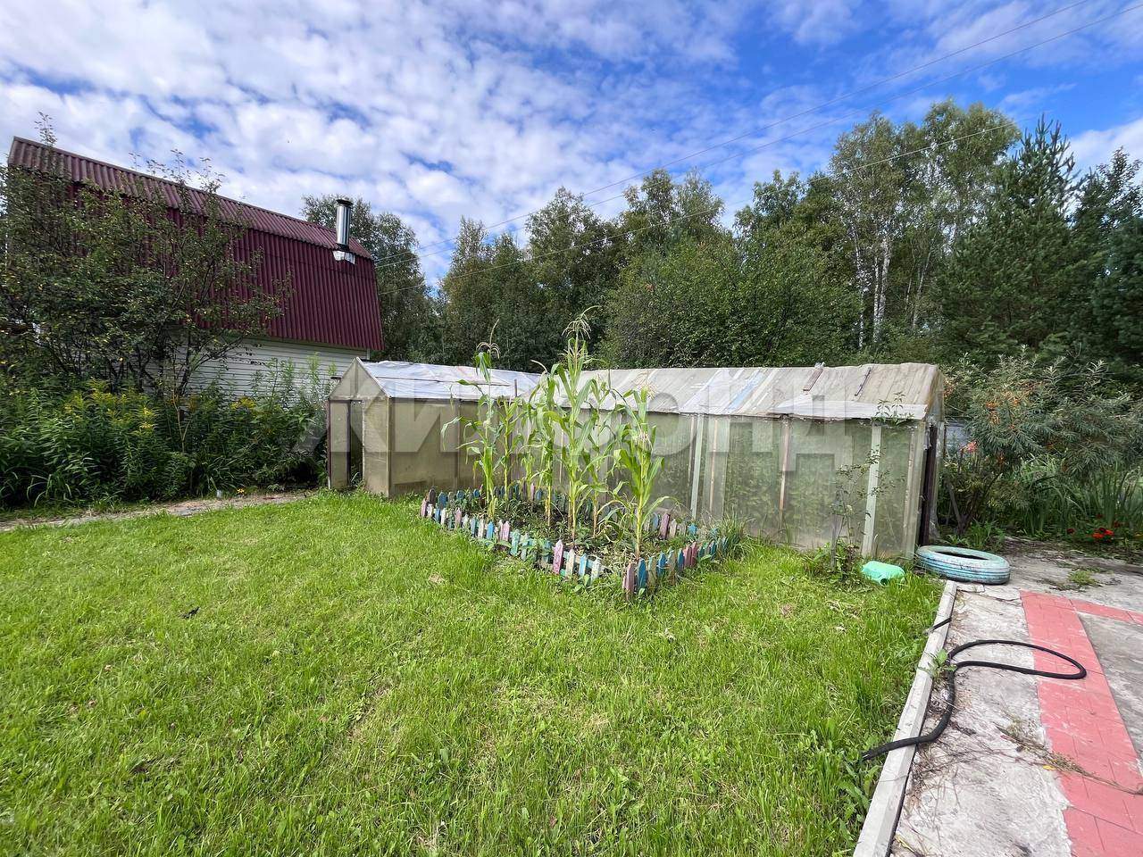 Продам земельный участок 520 м.кв.