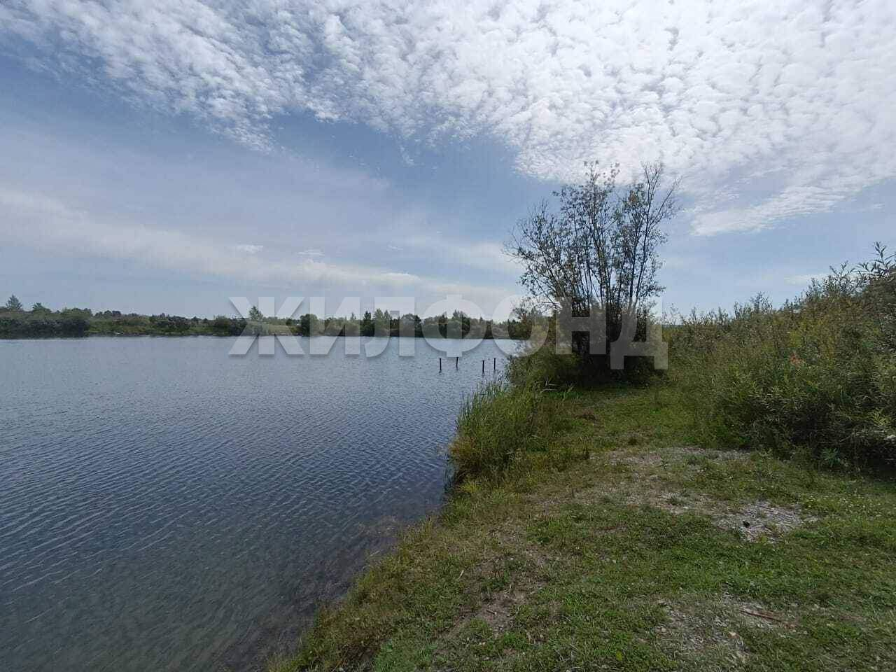 Продам земельный участок 40000 м.кв.