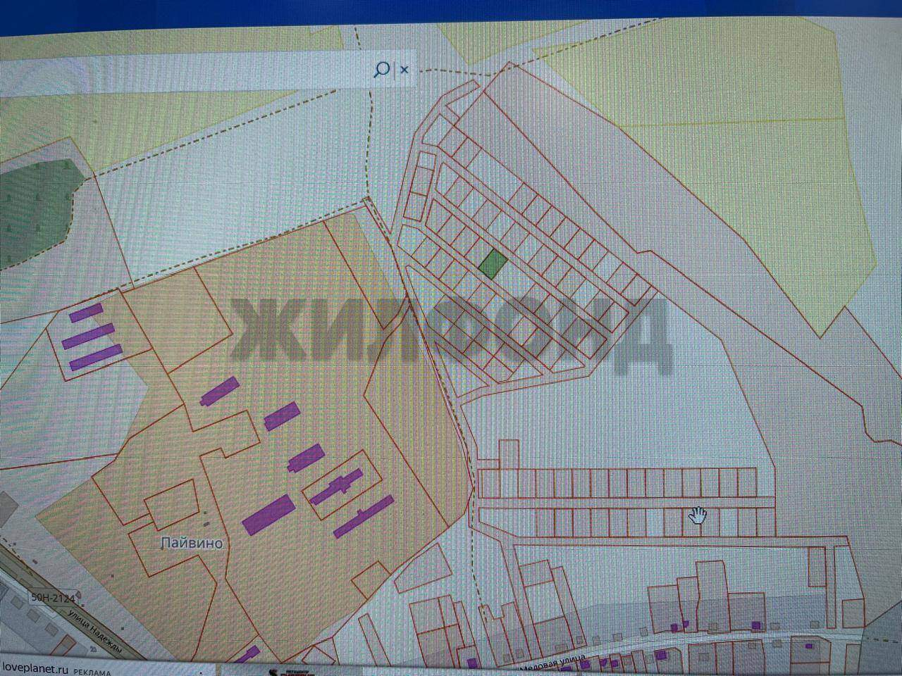 Продам земельный участок 900 м.кв.