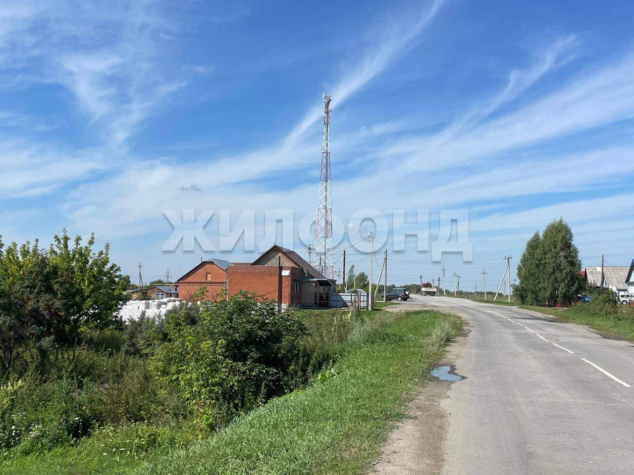 Продам земельный участок 300 м.кв.