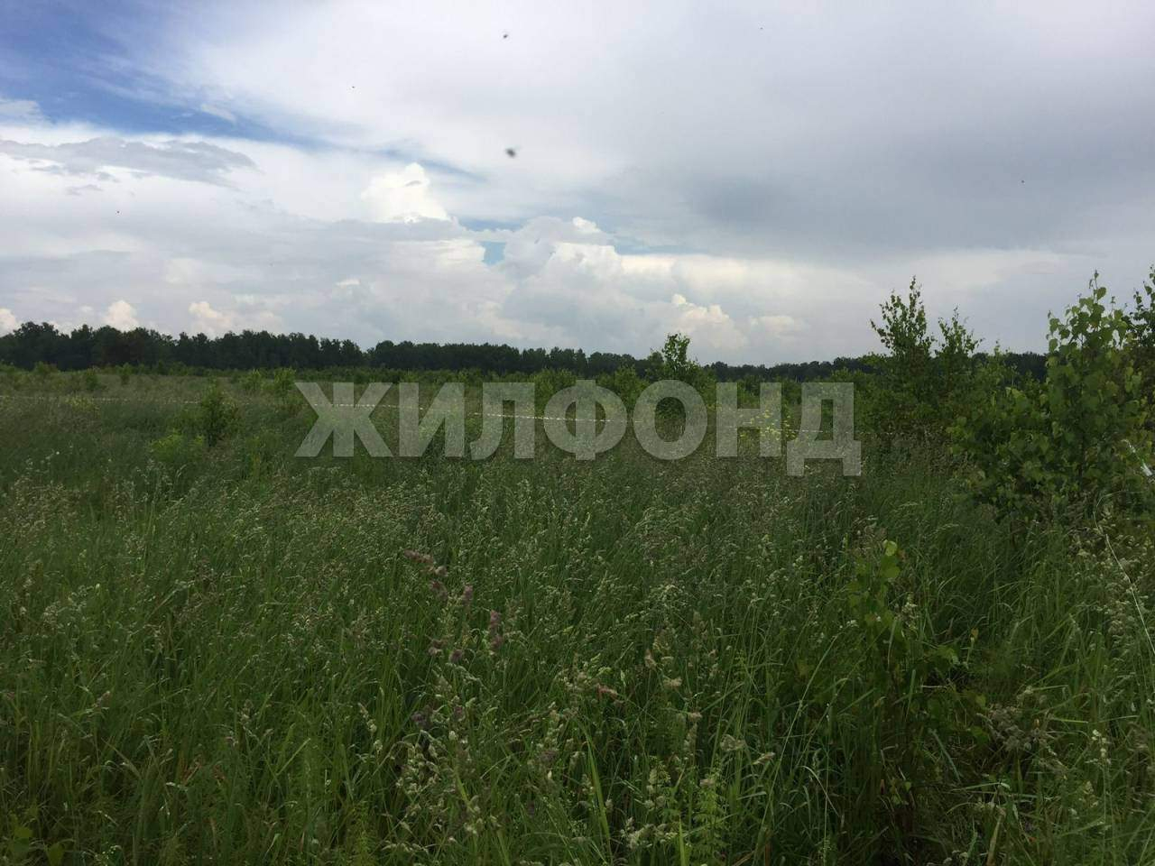 Продам земельный участок 950 м.кв.