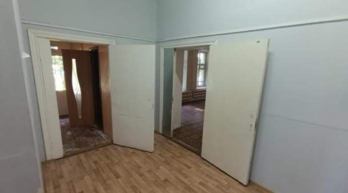 Продам торговое помещение 145.4 м.кв.