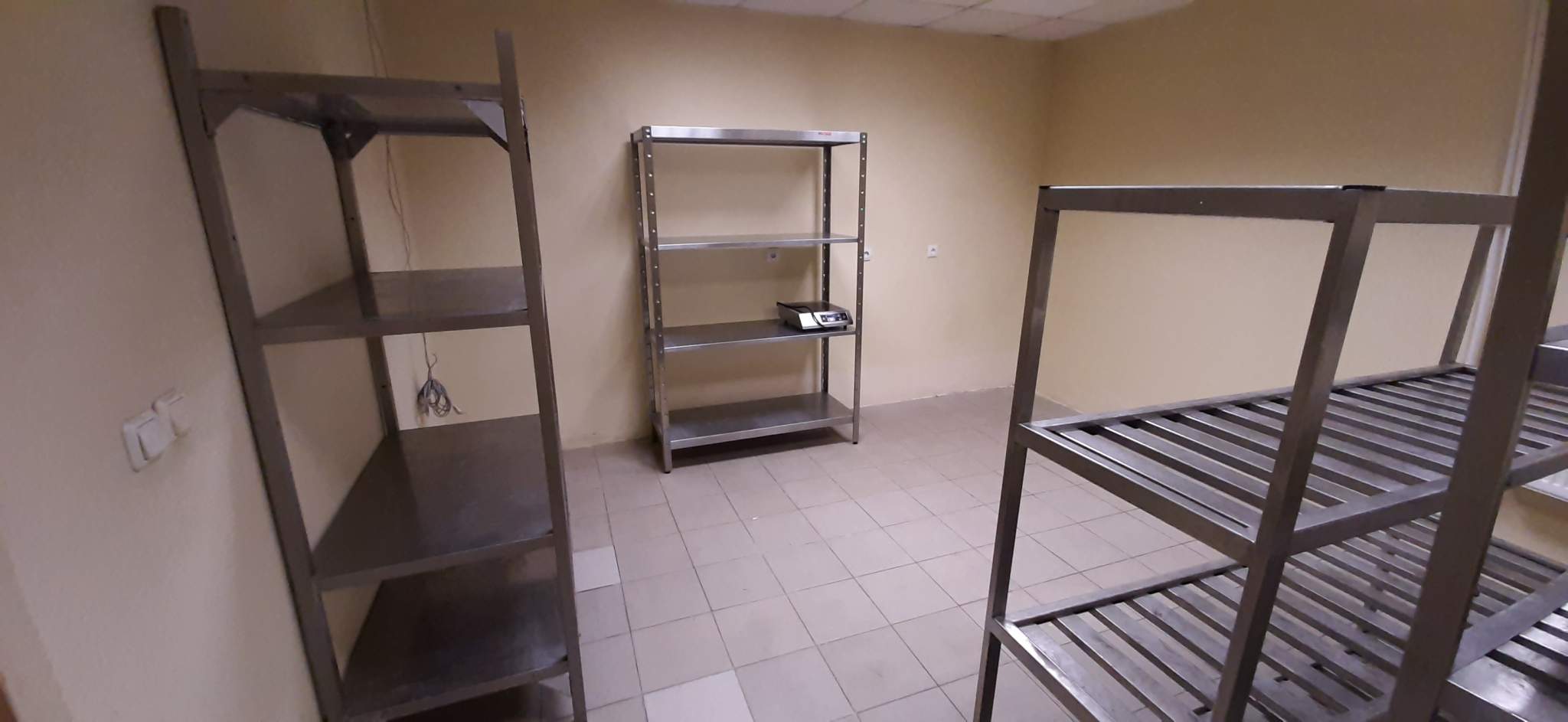 Сдам в аренду производственное помещение 206.4 м.кв.