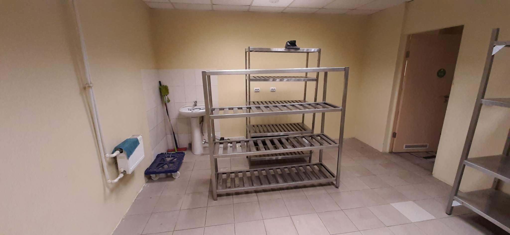 Сдам в аренду производственное помещение 206.4 м.кв.