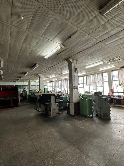 Продам торговое помещение 7738 м.кв.