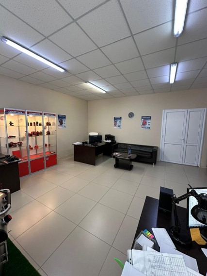 Продам торговое помещение 7738 м.кв.