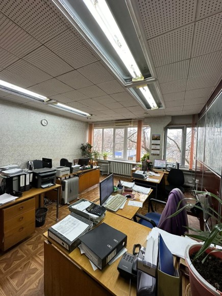Продам торговое помещение 7738 м.кв.