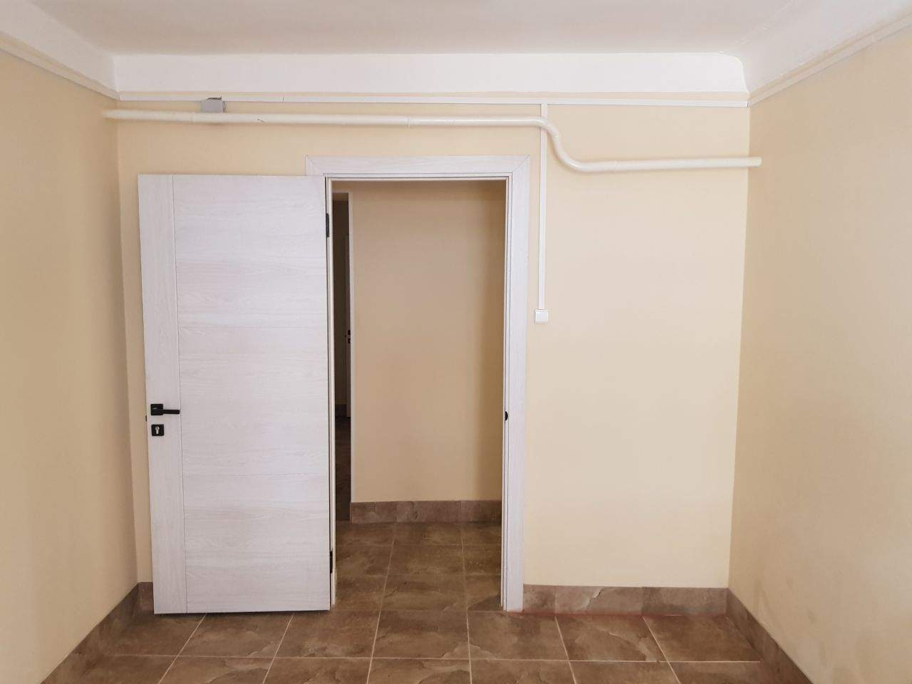 Продам офис 10.3 м.кв.