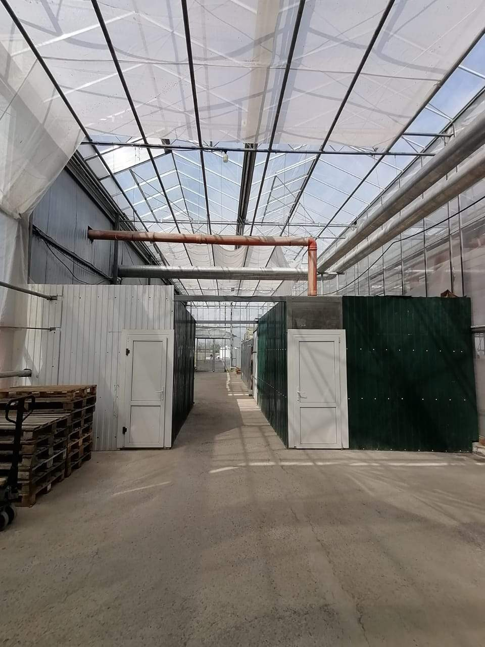 Продам торговое помещение 10698.8 м.кв.