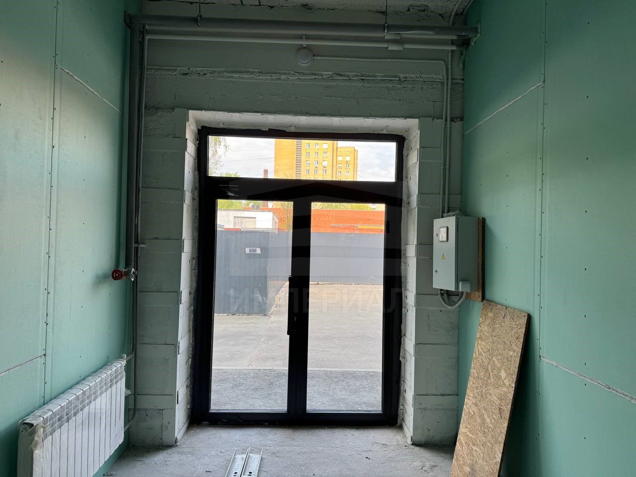 Фото: Продается коммерческое помещение с собственным отдельным входом 10.8м2 test