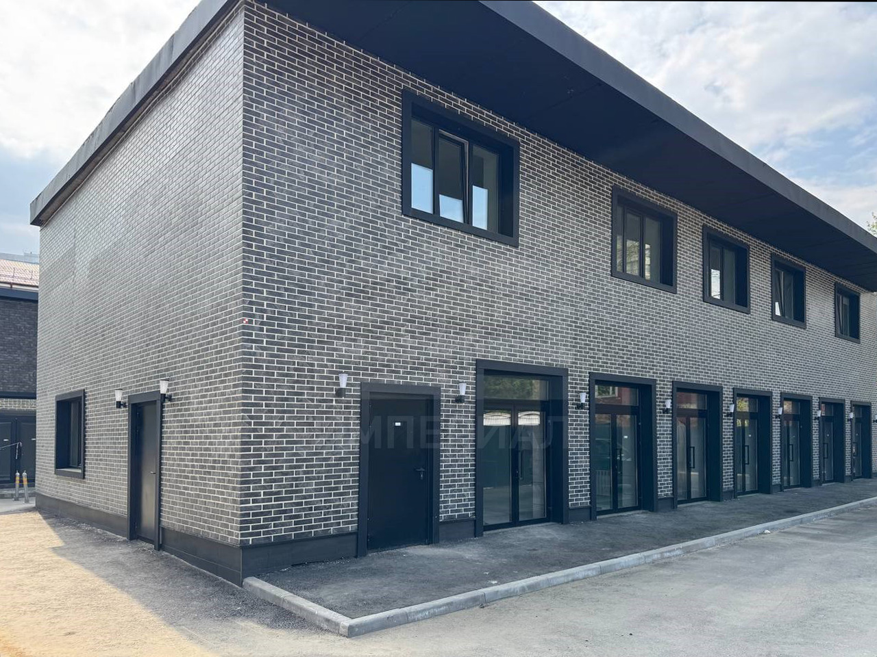 Фото: Продается коммерческое помещение с собственным отдельным входом 10.8м2 test