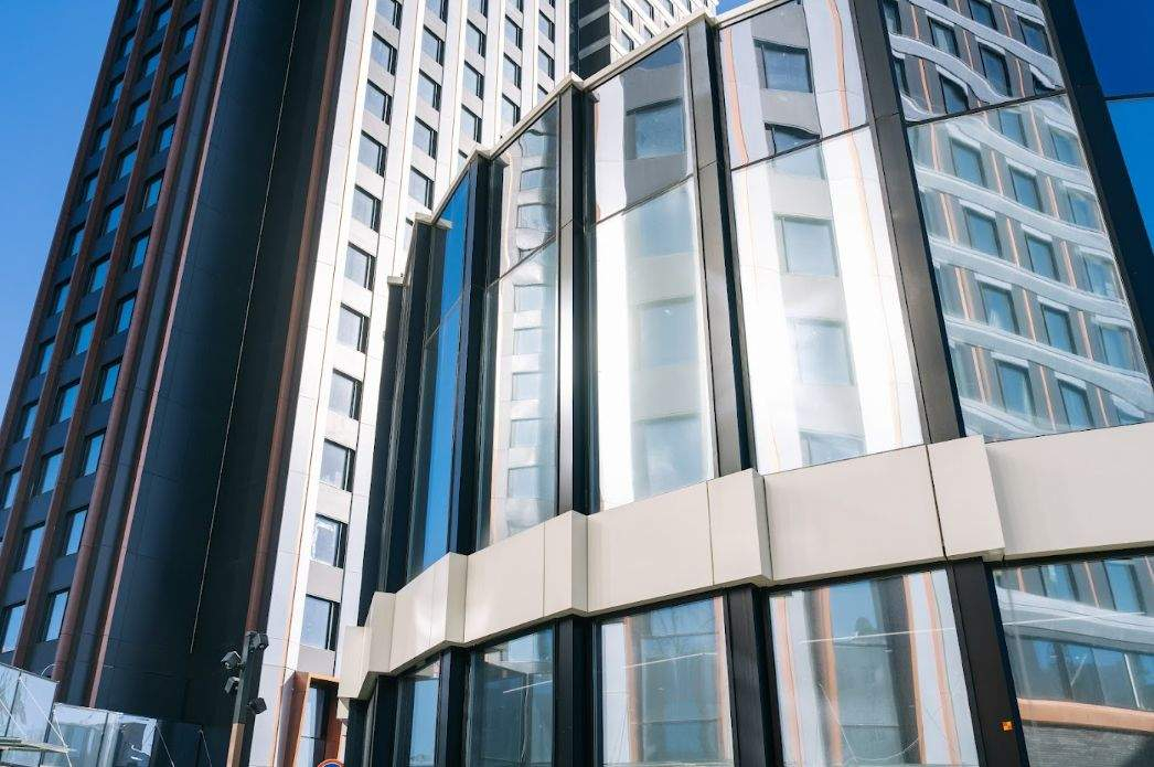 Продам торговое помещение 606.5 м.кв.