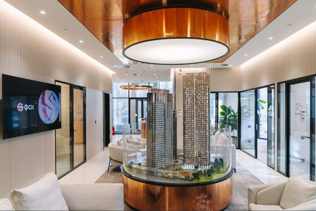 Продам торговое помещение 606.5 м.кв.