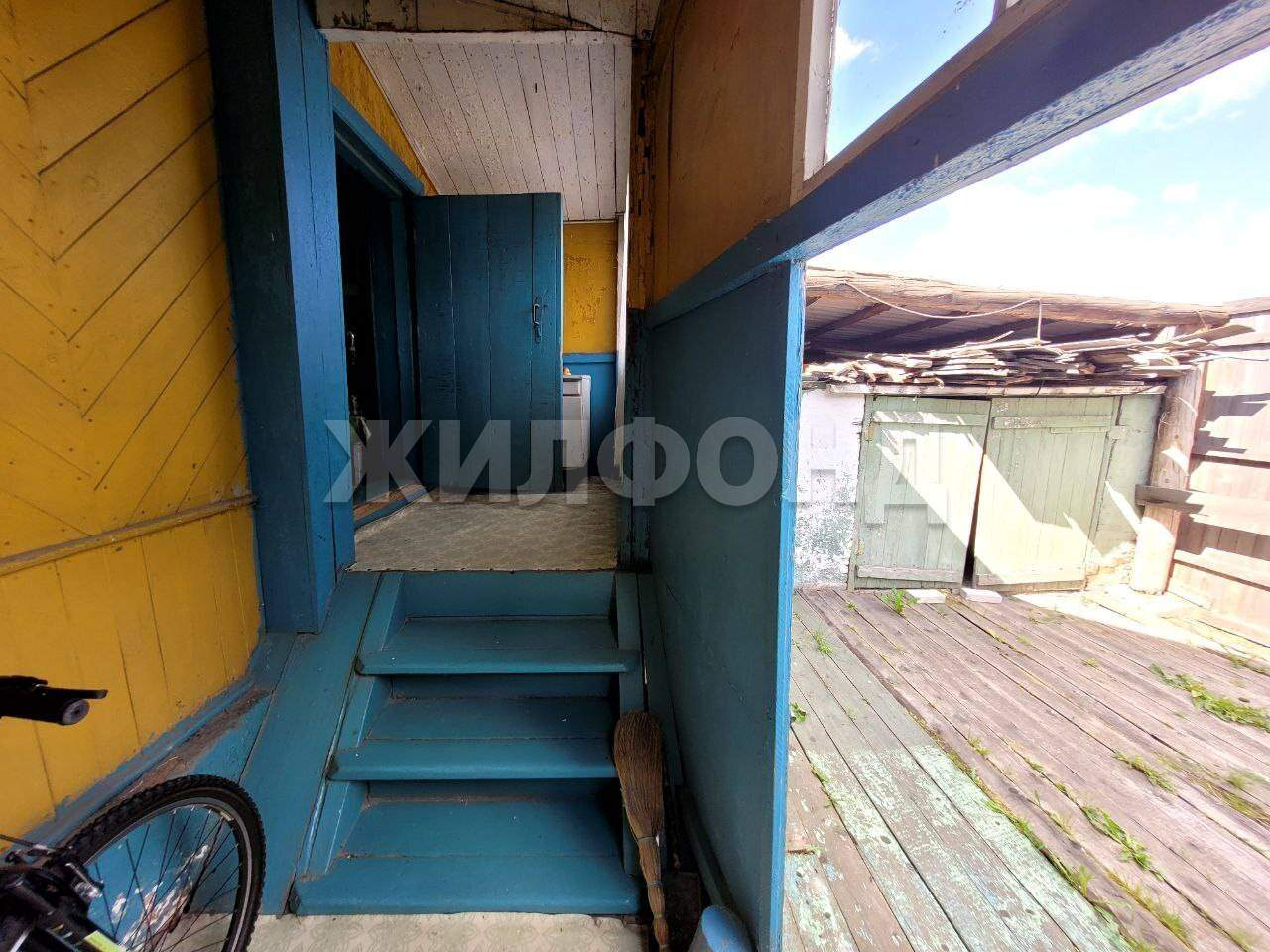 Продам земельный участок 1000 м.кв.