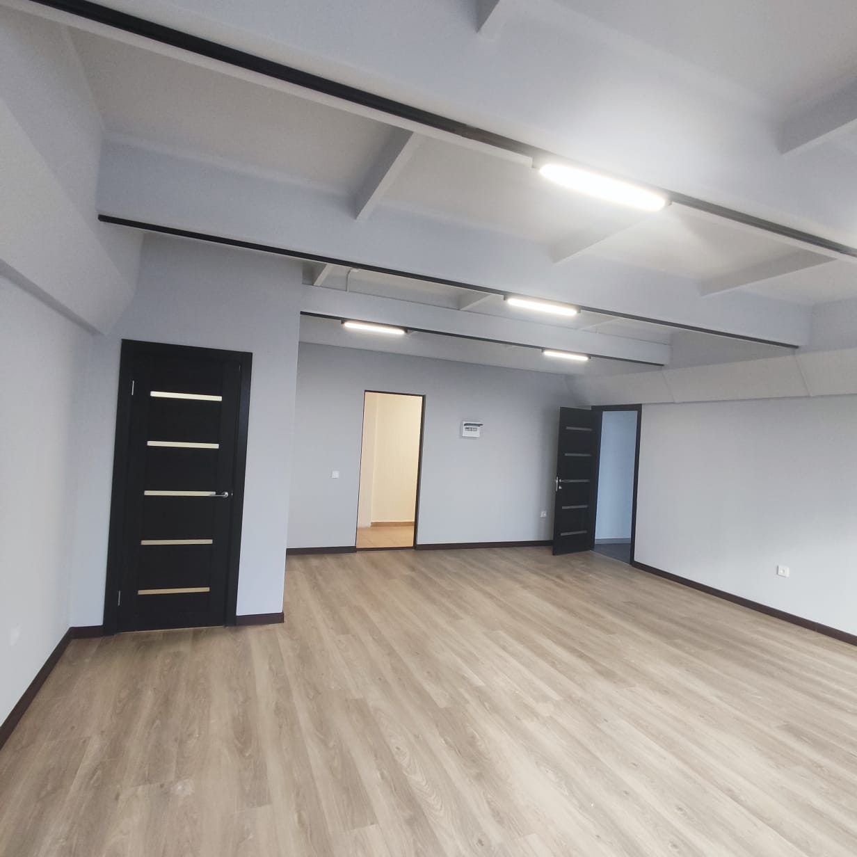 Сдам в аренду офис 683 м.кв.