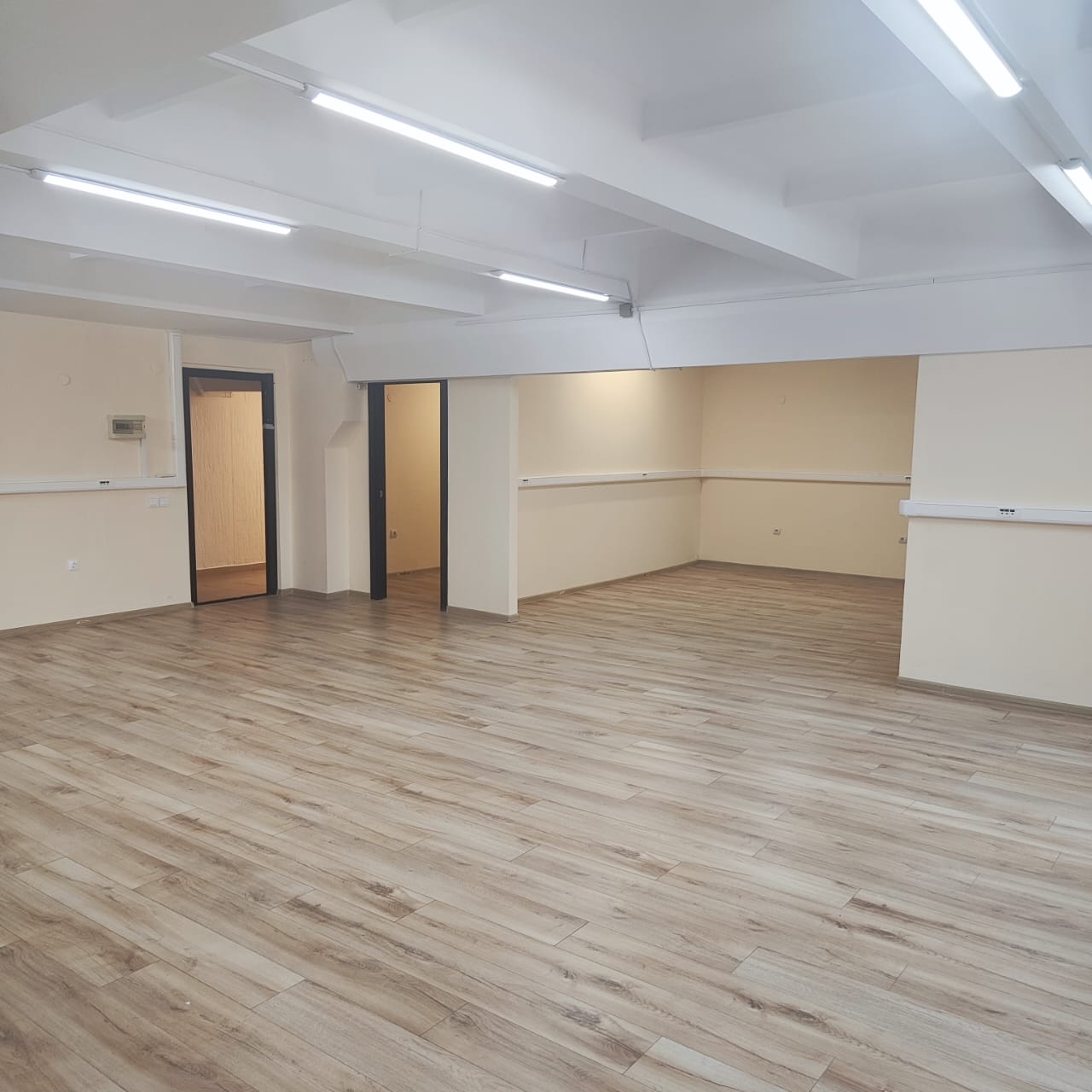 Сдам в аренду офис 683 м.кв.