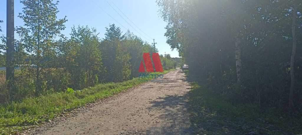 Продам земельный участок 1500 м.кв.