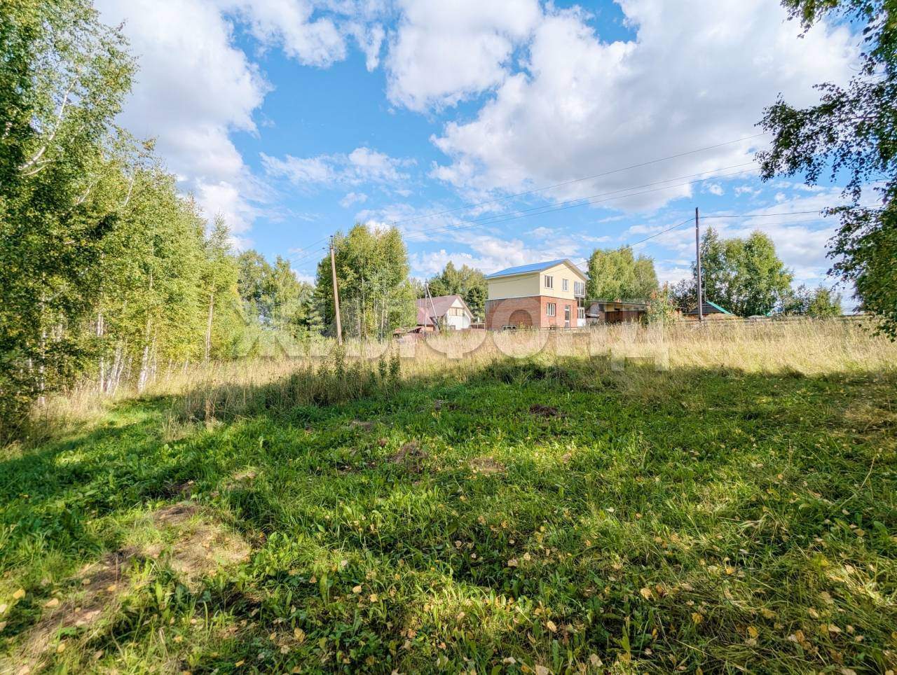 Продам земельный участок 1670 м.кв.