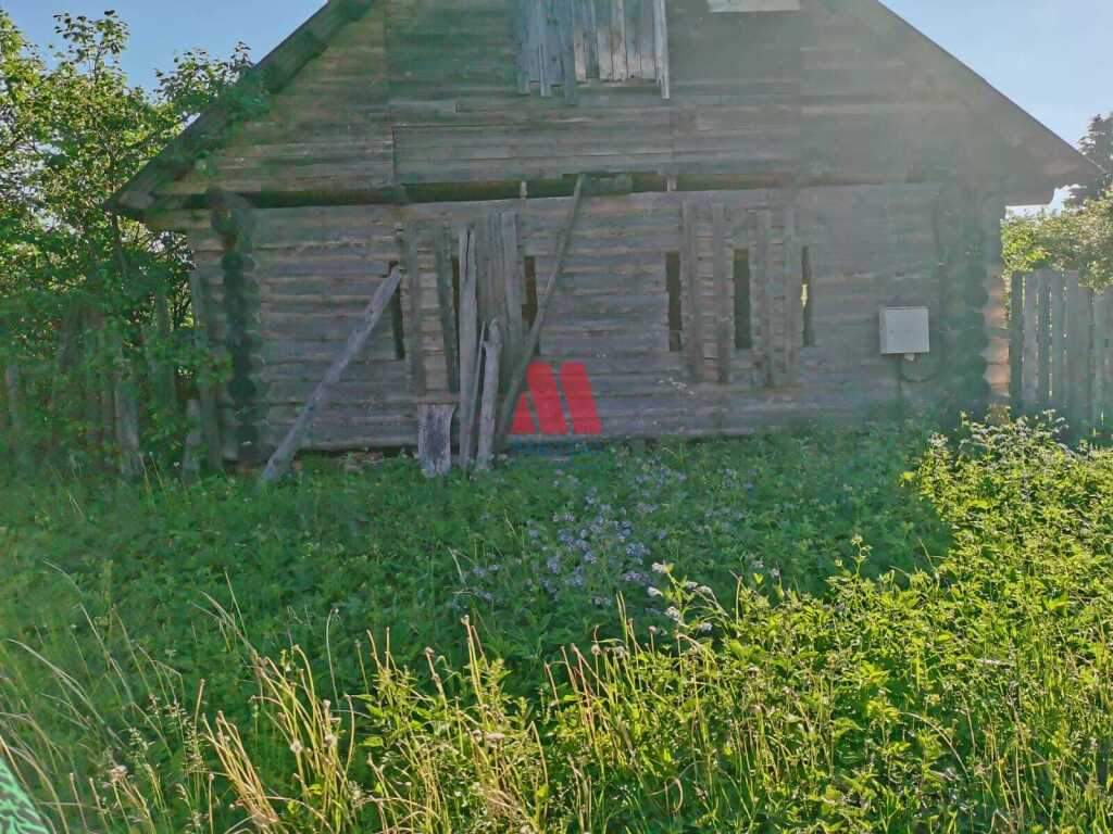 Продам земельный участок 1300 м.кв.