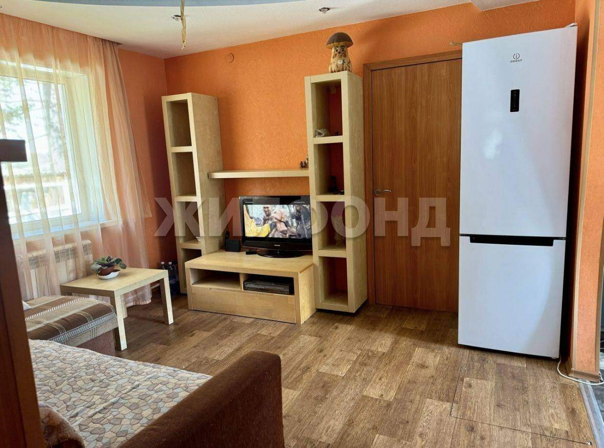 Дом на продажу в Мирном, Дорожная улица фото №3