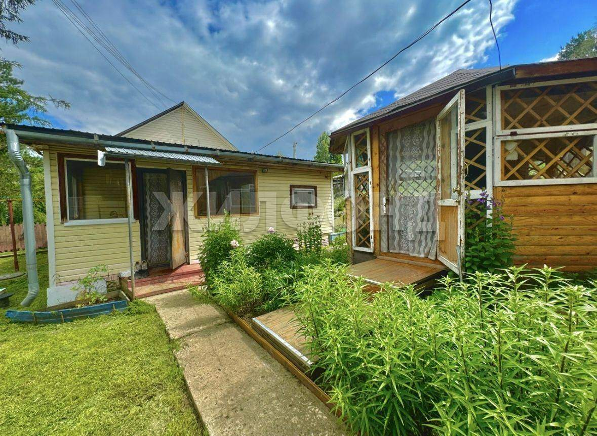 Дом на продажу в Мирном, Дорожная улица фото №0