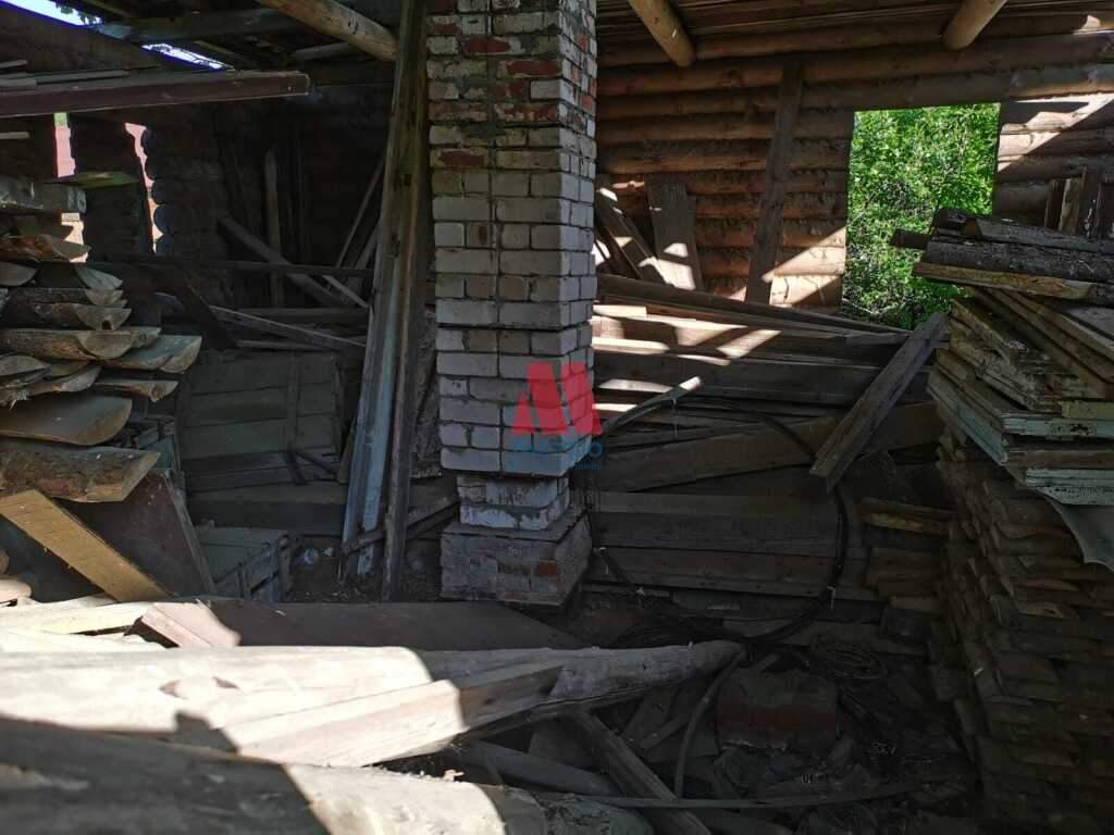 Продам земельный участок 1300 м.кв.