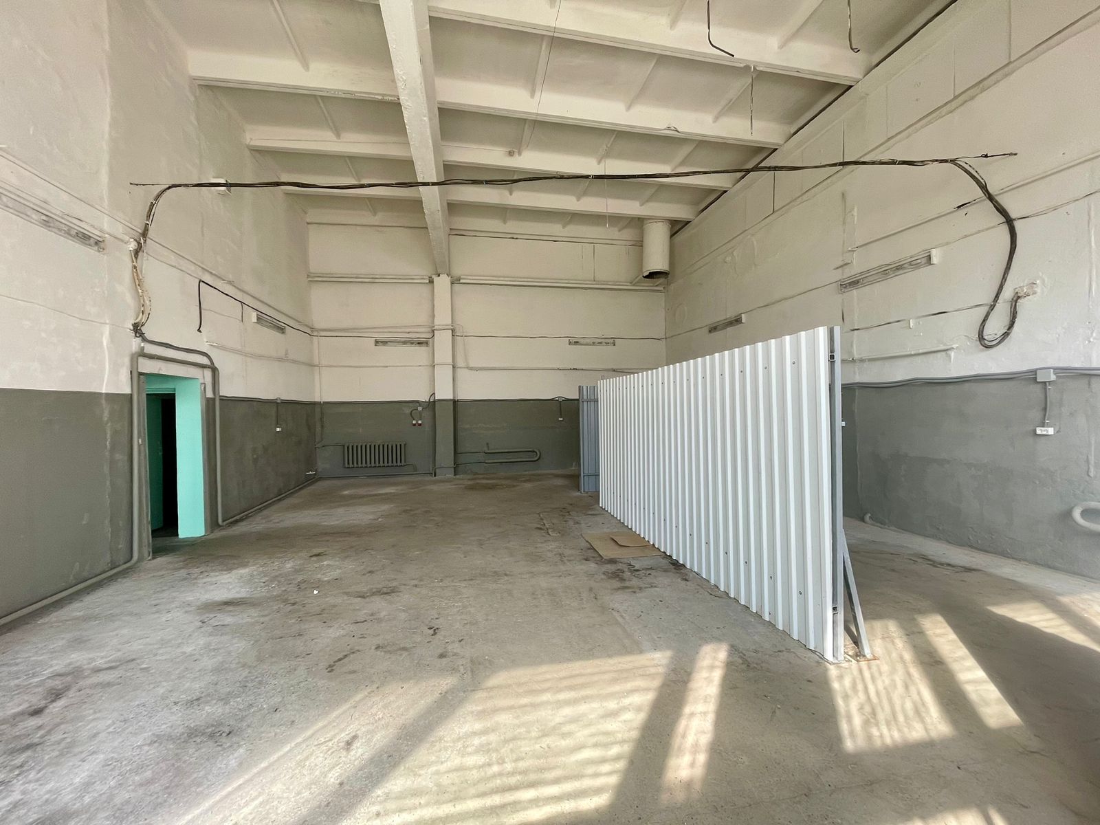 Сдам в аренду склад 182.1 м.кв.