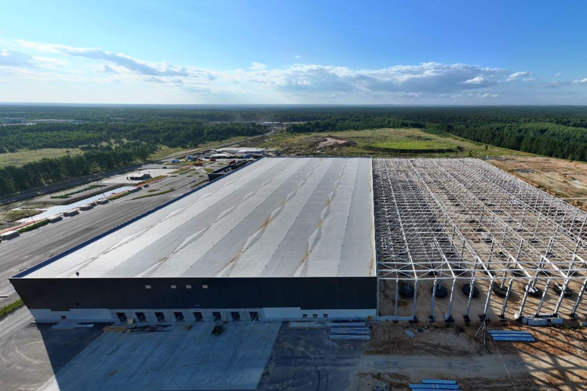 Сдам в аренду склад 5000 м.кв.