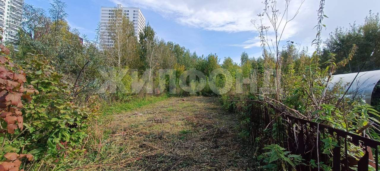 Продам земельный участок 810 м.кв.