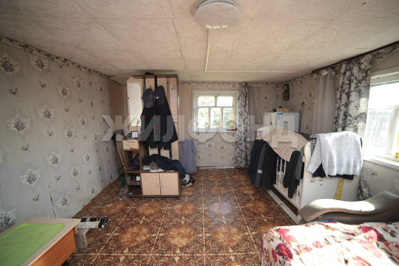 Продам земельный участок 2300 м.кв.