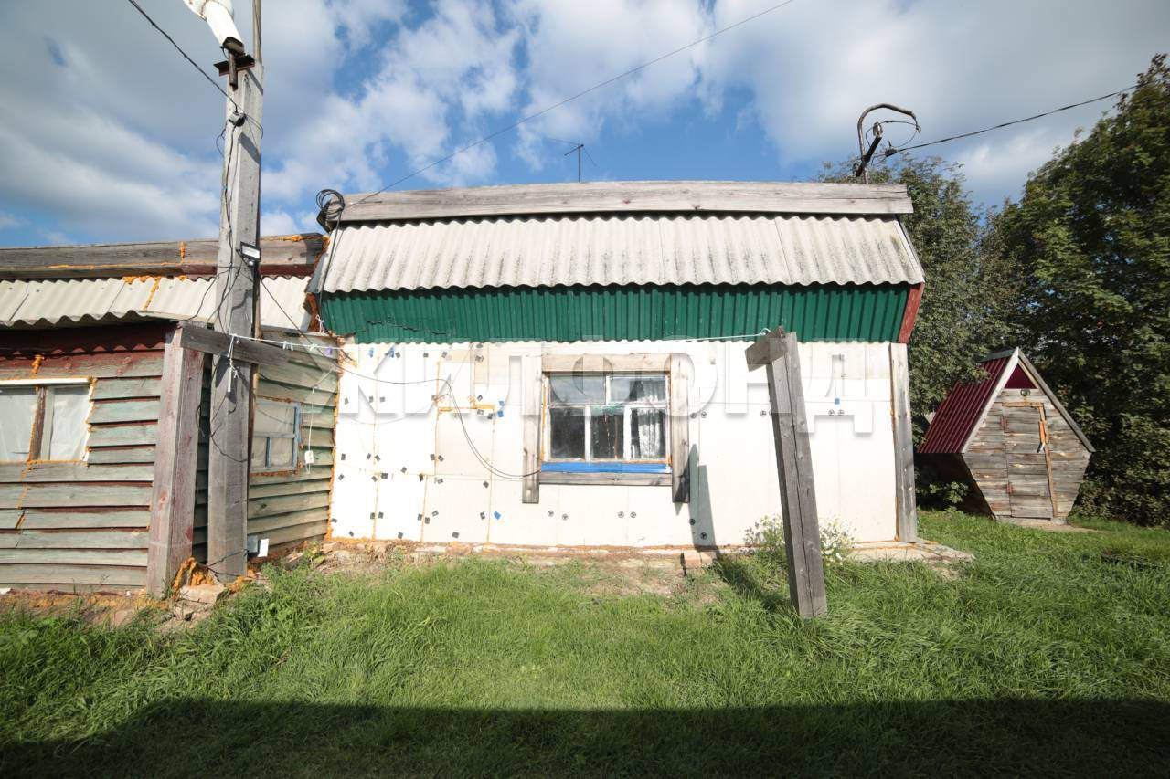 Продам земельный участок 2300 м.кв.