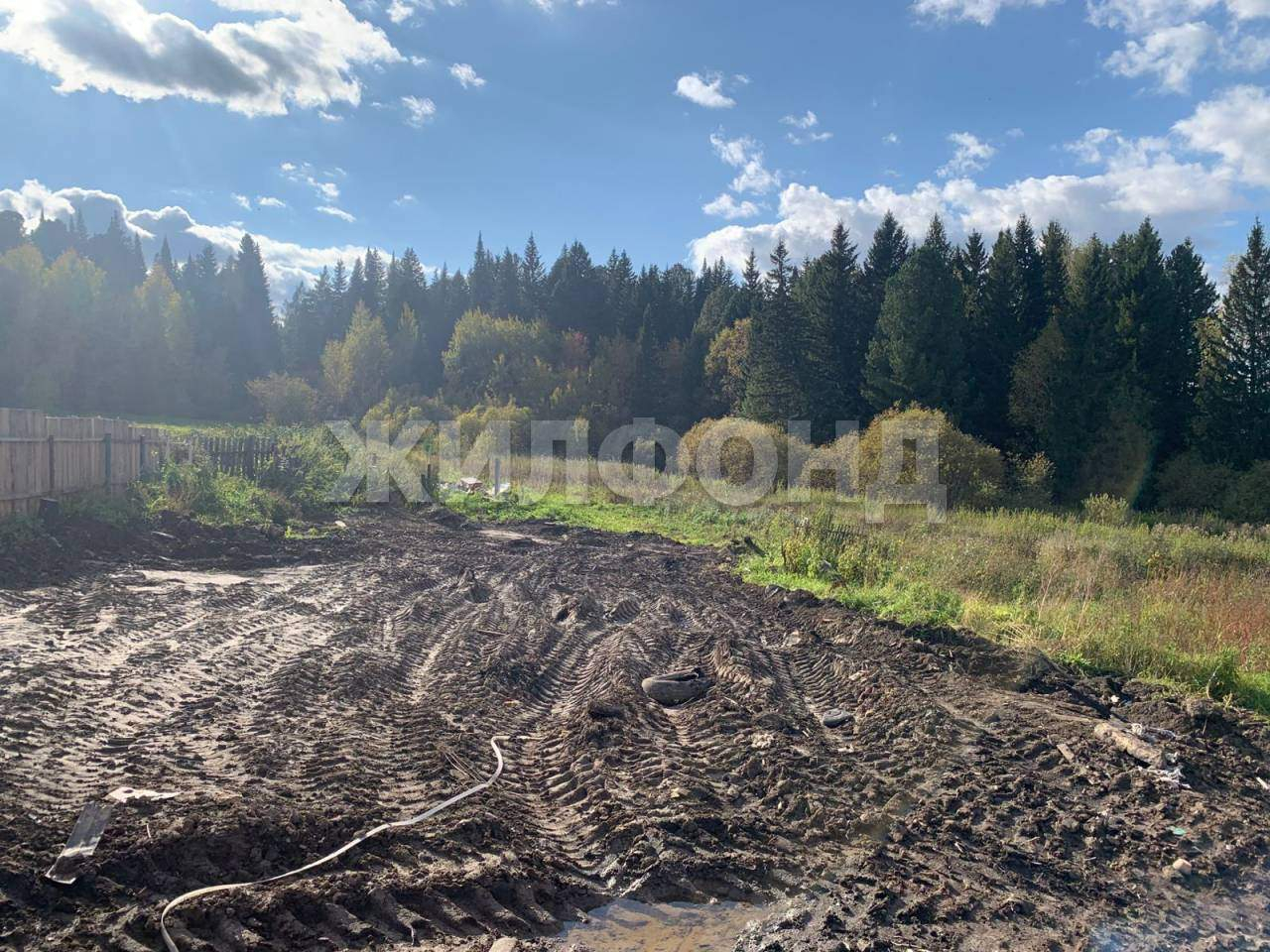 Участок на продажу в селе Корнилово, Коммунистическая улица фото №1