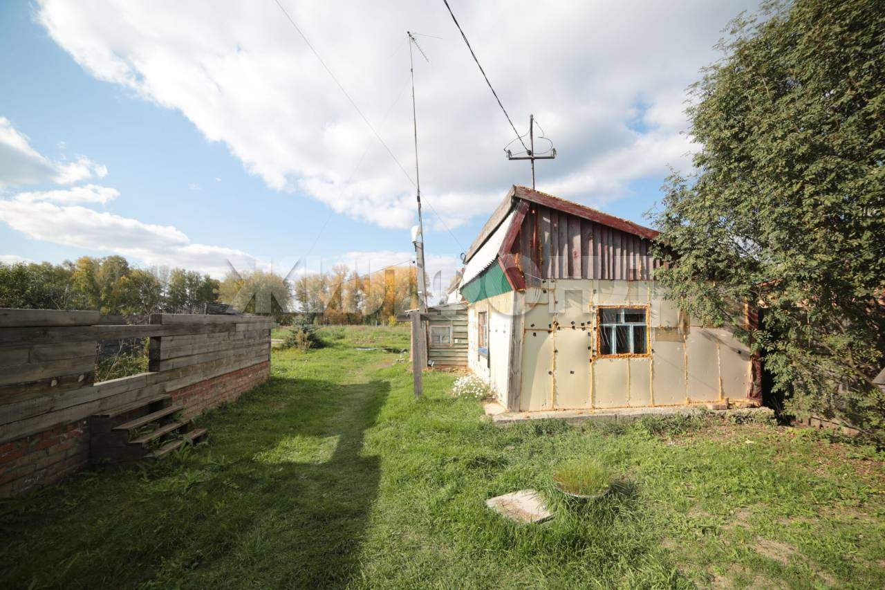 Продам земельный участок 2300 м.кв.