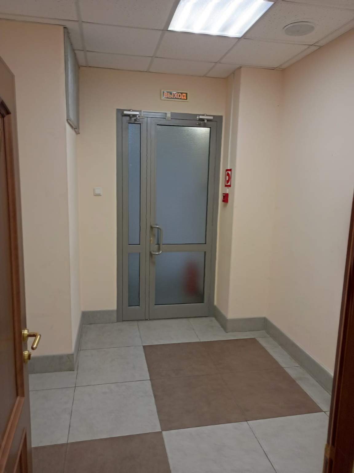 Фото: Помещение - г. Комсомольск-на-Амуре, ул. Красноармейская test