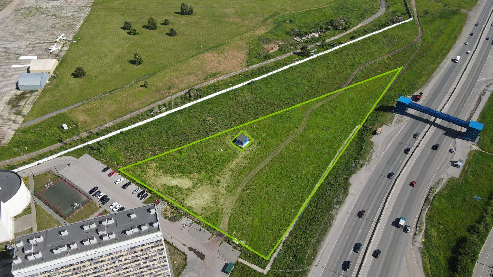 Продам земельный участок 8122 м.кв.