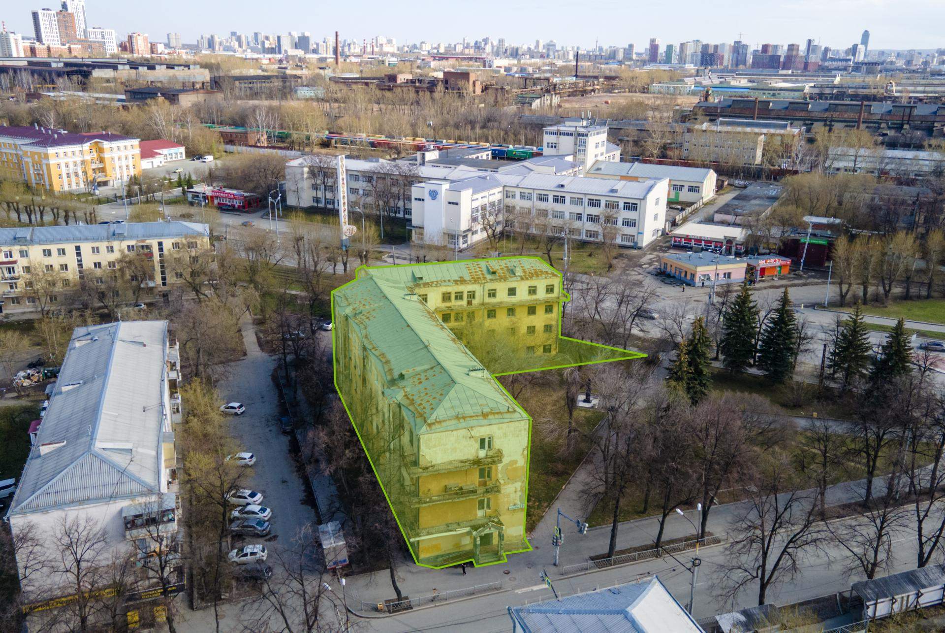 Продам торговое помещение 3548.6 м.кв.