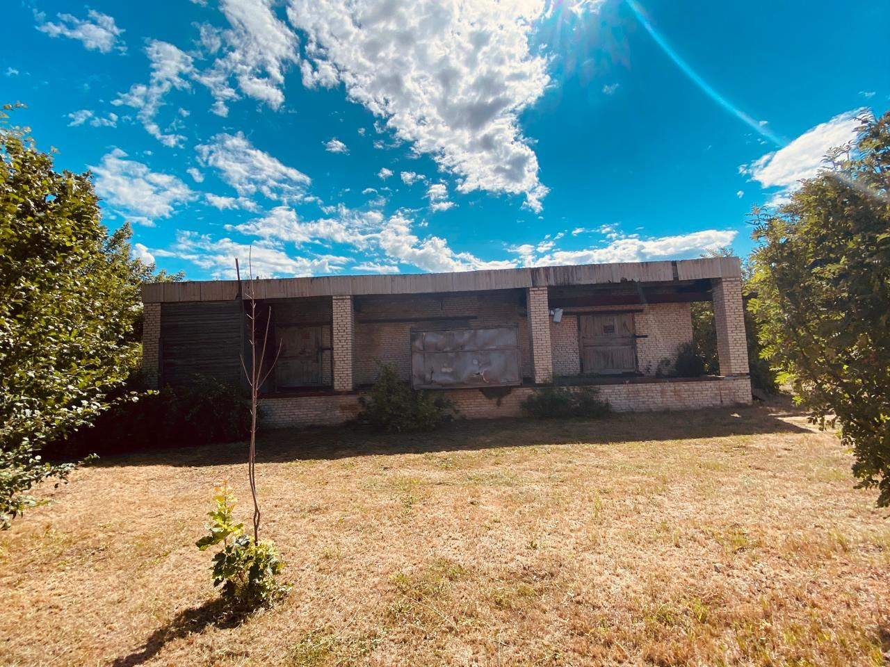 Продам торговое помещение 99 м.кв.