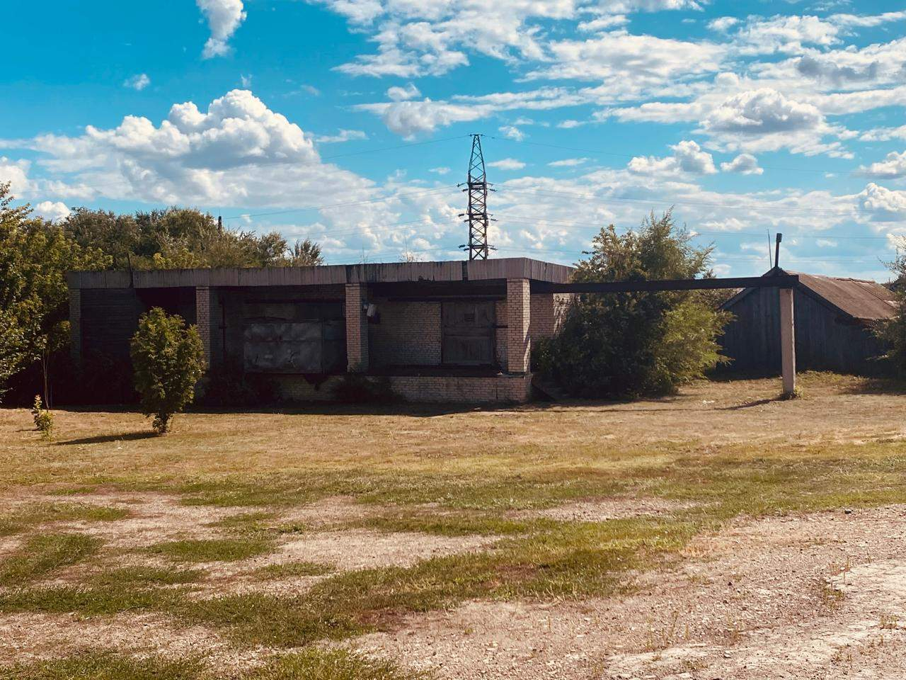 Продам торговое помещение 99 м.кв.